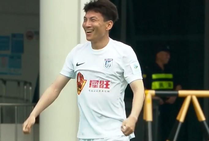 登录入口-闫鹏告别大连英博：离开英博是我职业生涯最艰难的一次转身