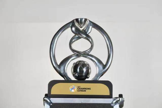 马德兴：亚冠三重挑战，2021中国足球面临两难抉择！