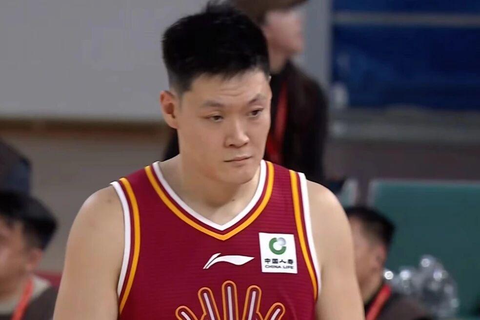 app下载-上海男篮4分险胜山西,古德温31+7张镇麟15+5,张宁正负值-14